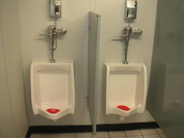 https://www.urinal.net/walmart/vernonHills.med.jpg